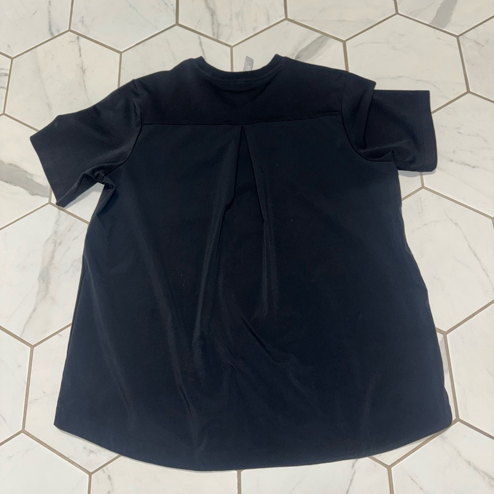 Women’s Athleta Black Gallery Tee‎ Medium - Picture 9 of 11